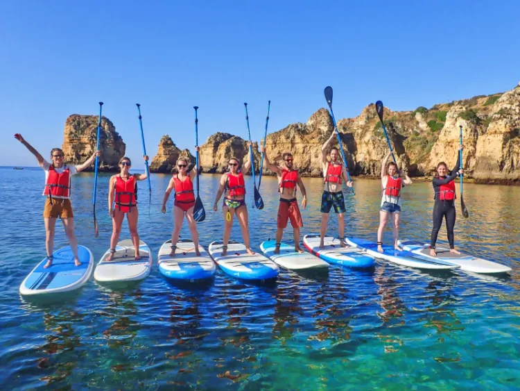 A group of friends discovering the Algarve beaches